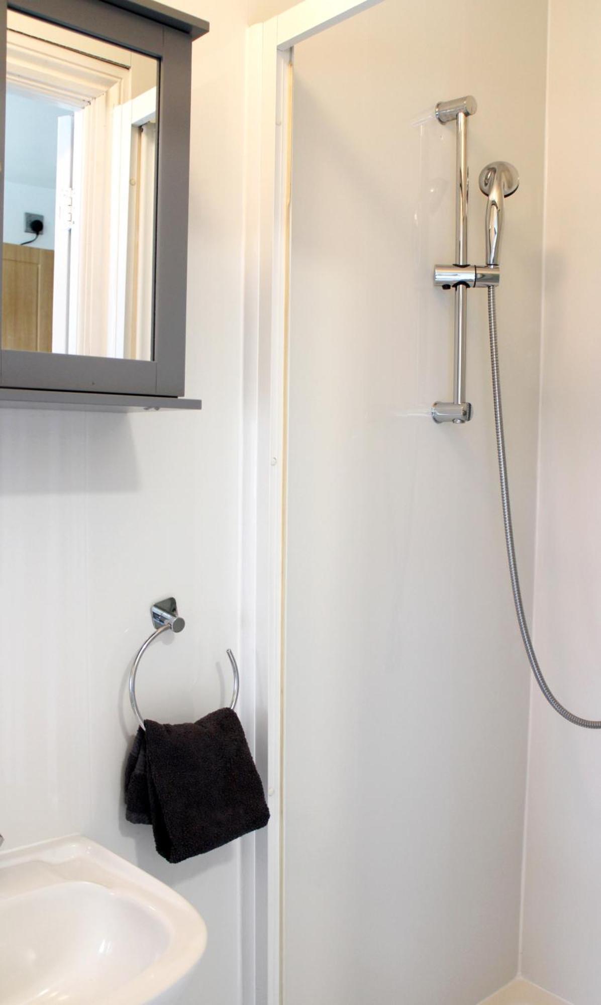Large Studio Garden Flat On Golders Green Road London Exterior foto