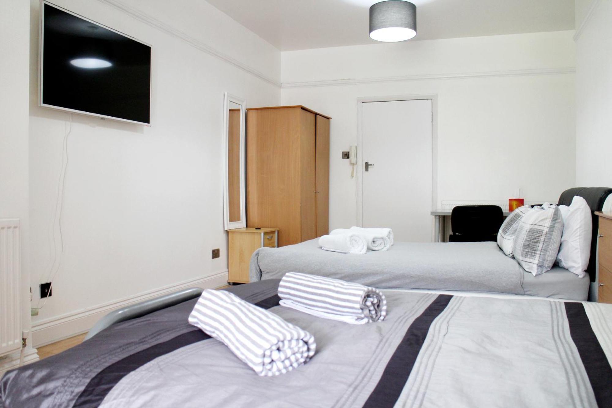 Large Studio Garden Flat On Golders Green Road London Exterior foto
