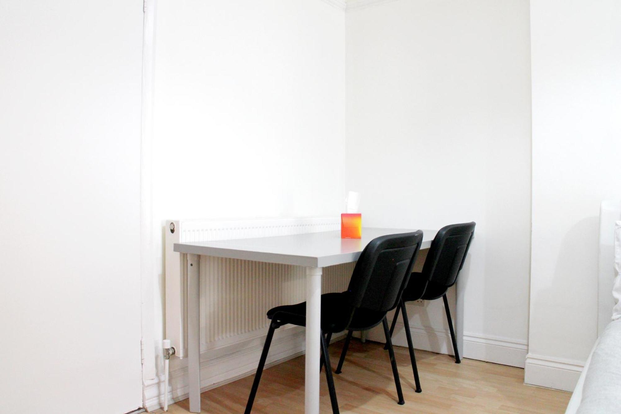 Large Studio Garden Flat On Golders Green Road London Exterior foto